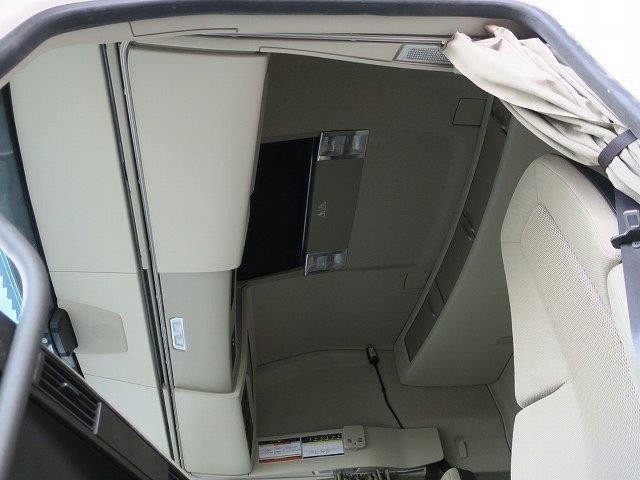 中古トラック ボルボトラクタ #24