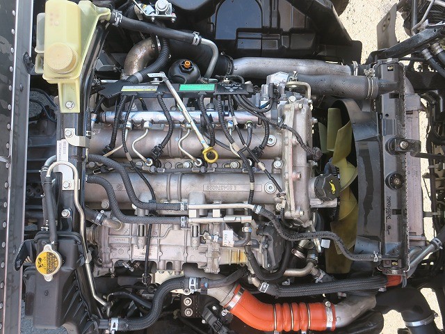 中古トラック 三菱ふそうアルミバン #7