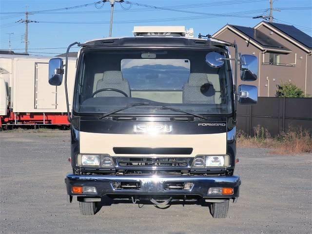 いすゞ フォワード 中型コンクリートミキサー車