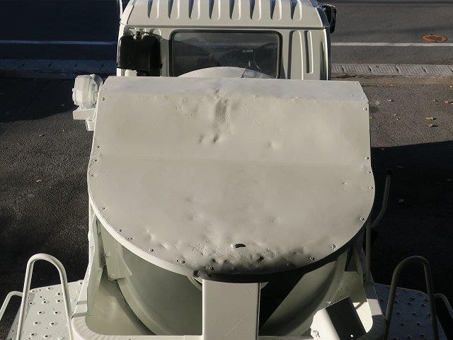 いすゞ フォワード 中型コンクリートミキサー車