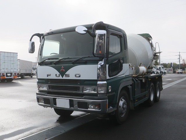 三菱ふそう　ミキサー車