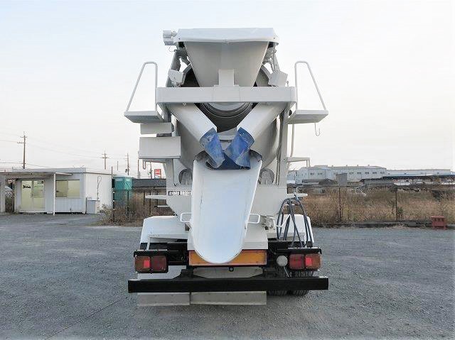 日野増トンコンクリートミキサー車