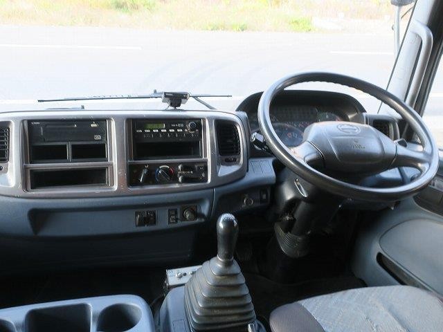 日野増トンコンクリートミキサー車