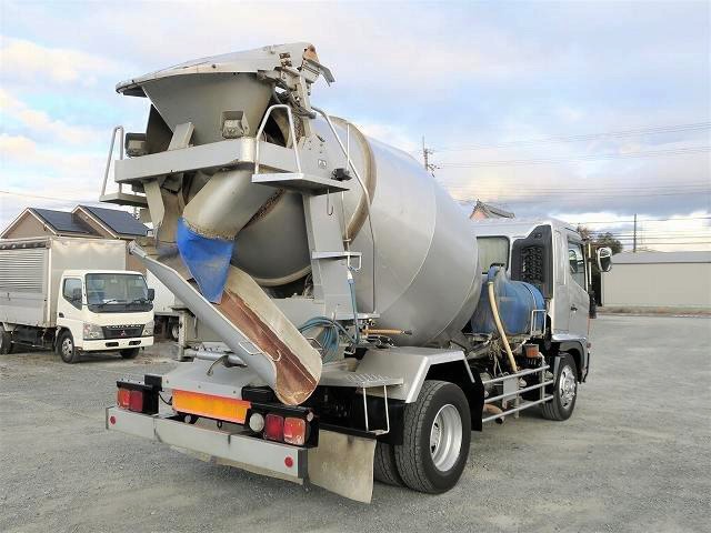 日野増トンコンクリートミキサー車