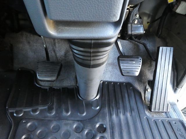 中古トラック 三菱ふそうアルミバン #24