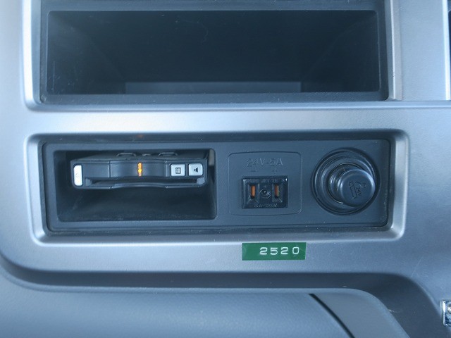 中古トラック UDトラックスコンクリートミキサー車 #18
