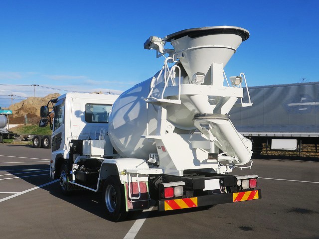 中古トラック UDトラックスコンクリートミキサー車 #4