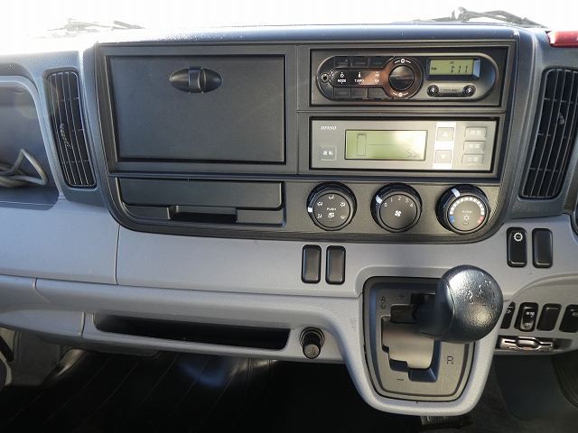 中古トラック 三菱ふそう冷凍バン #14