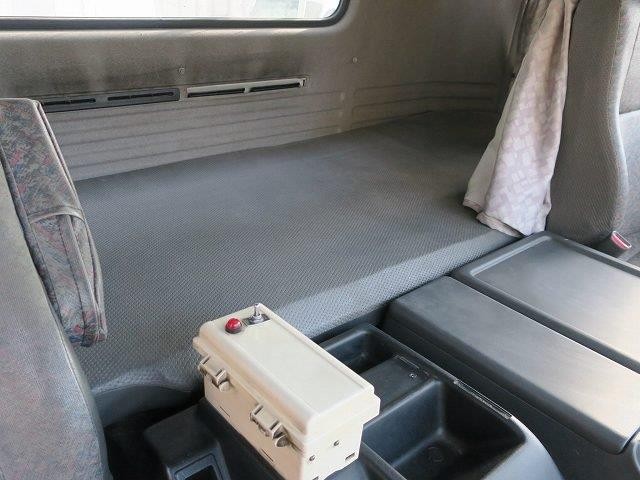 中古トラック いすゞコンクリートミキサー車 #20