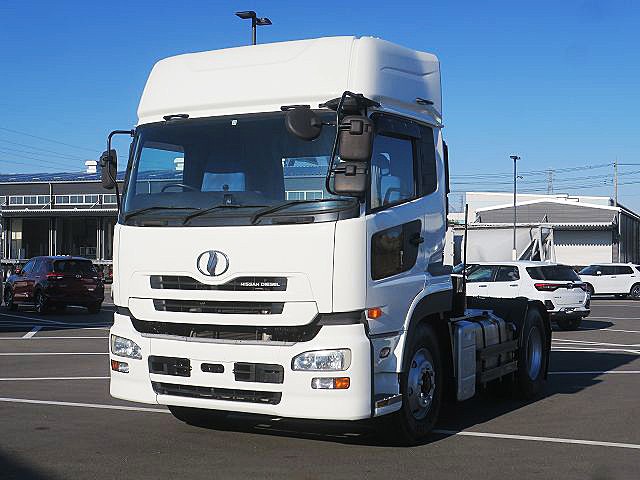 UDトラックス クオン トラクタヘッド