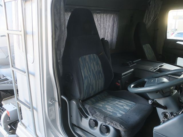 中古トラック 三菱ふそう粉粒体運搬車 #12