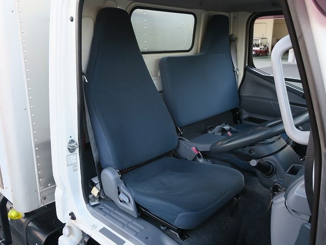 中古トラック 三菱ふそうアルミバン #12