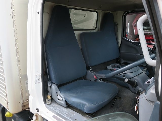 中古トラック 三菱ふそうアルミバン #11