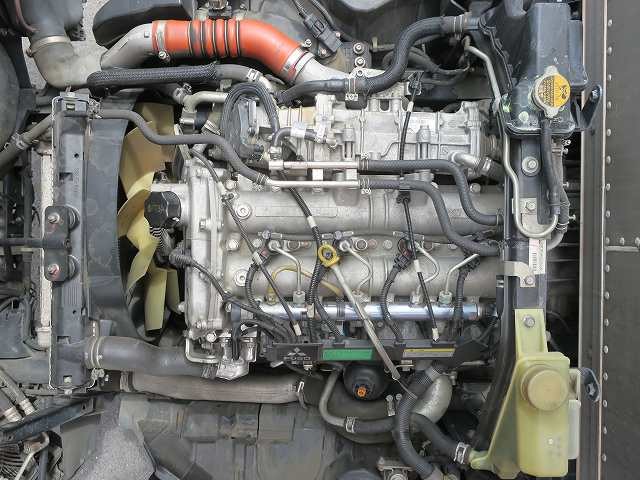 中古トラック 三菱ふそうアルミバン #9