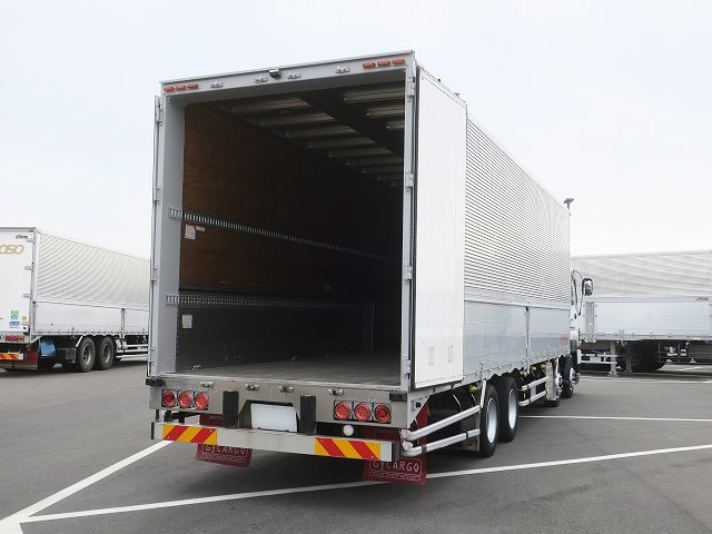 いすゞ ギガ 大型 アルミウィング