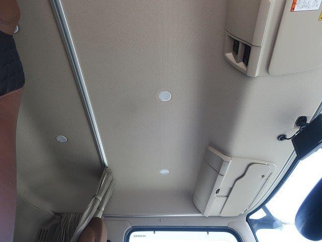 中古トラック 日野冷凍バン ＃24