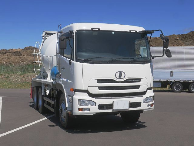 中古トラック UDトラックスコンクリートミキサー車 #2