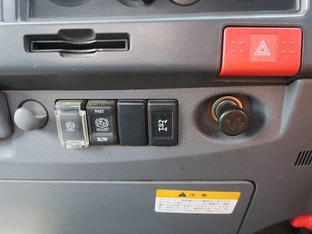 いすゞ 小型 クレーン付平ボディ