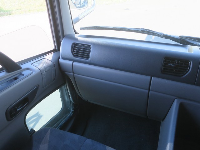 中古トラック UDトラックス冷凍バン #14