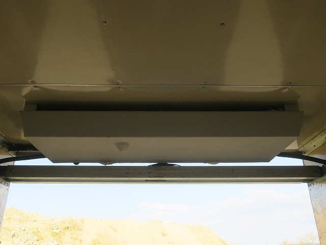 中古トラック UDトラックス冷凍バン #8