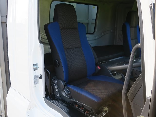 中古トラック いすゞアルミウィング ＃15