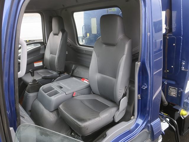 中古トラック いすゞパッカー車 #23