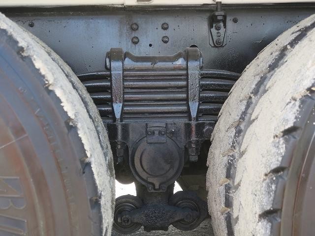 中古トラック いすゞコンクリートミキサー車 #9