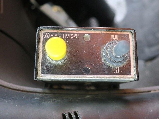 中古トラック いすゞコンクリートミキサー車 #18