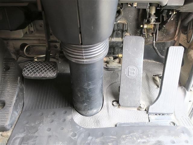 中古トラック いすゞコンクリートミキサー車 #21