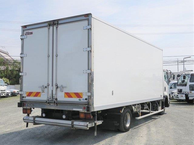 中古トラック いすゞ冷凍バン ＃3