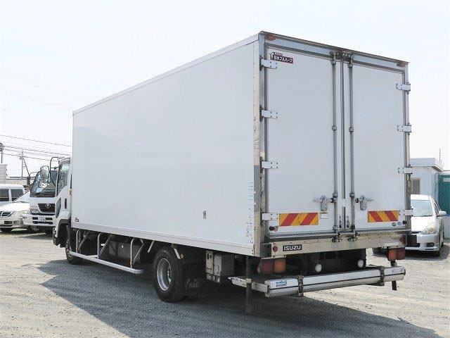 中古トラック いすゞ冷凍バン #4