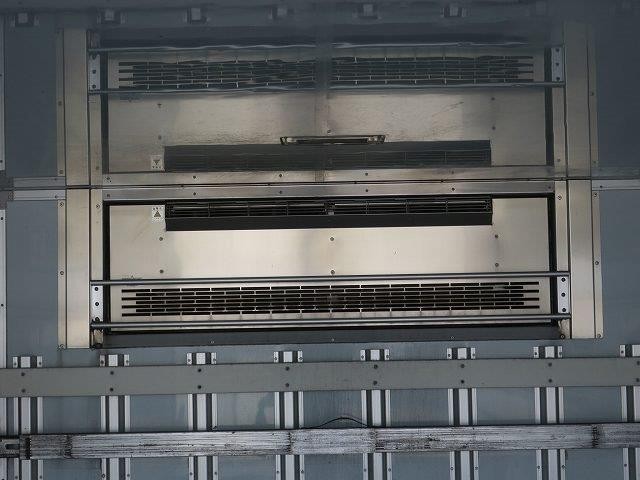 中古トラック いすゞ冷凍バン #7