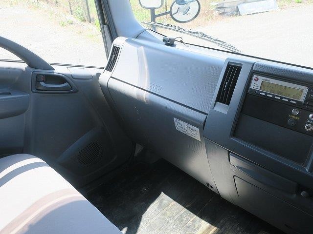 中古トラック いすゞ冷凍バン #12