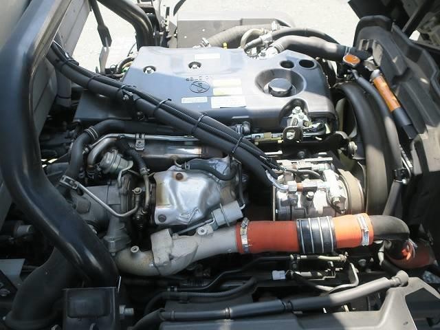 中古トラック いすゞ冷凍バン #9