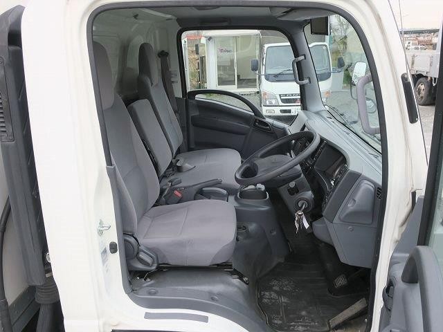 中古トラック いすゞ冷凍バン #11