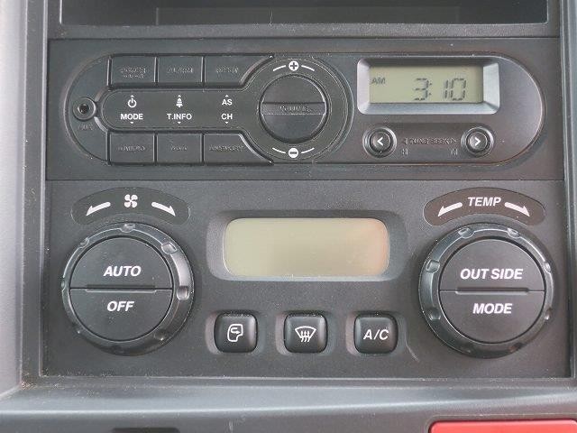 中古トラック いすゞ冷凍バン #17