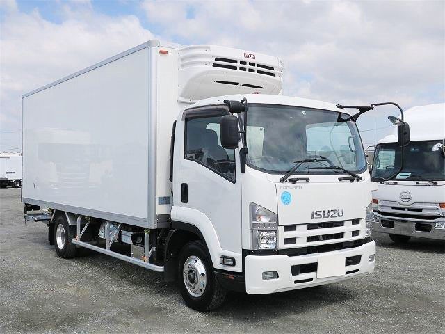 中古トラック いすゞ冷凍バン #2