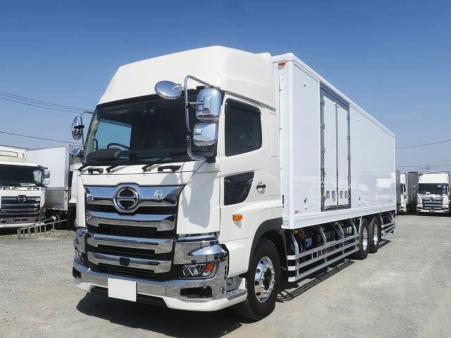 [Lease-only vehicle] 2021 Hino Profia large refrigerated van with high floor, 3 axles, left-side door, Thermo King (-29°C) temperature setting, 2-tier, 4-row jolder, left-side double door, standby, retarder, and aluminum wheels.