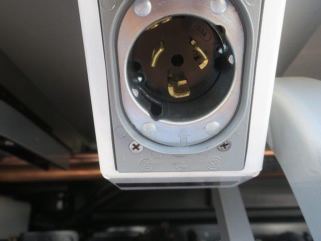 中古トラック 日野冷凍バン ＃11