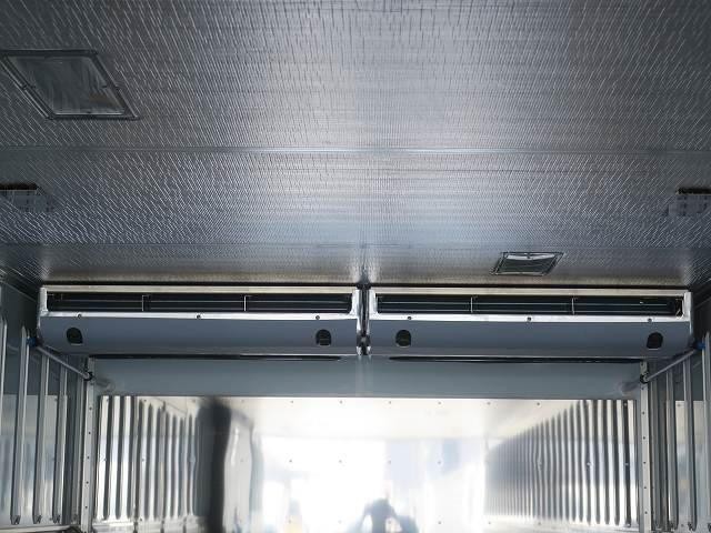 中古トラック 日野冷凍バン ＃7