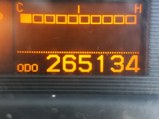 中古トラック UDトラックス平ボディアルミブロック #18