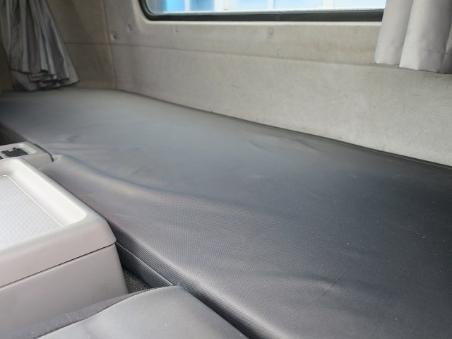 中古トラック UDトラックス平ボディアルミブロック #23