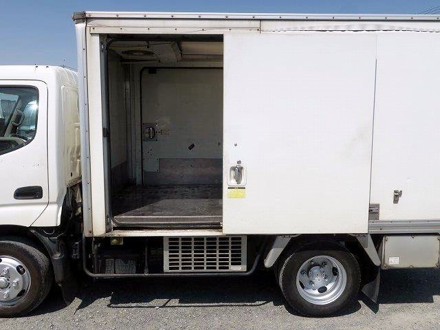 トヨタ トヨエース 2t冷凍バン