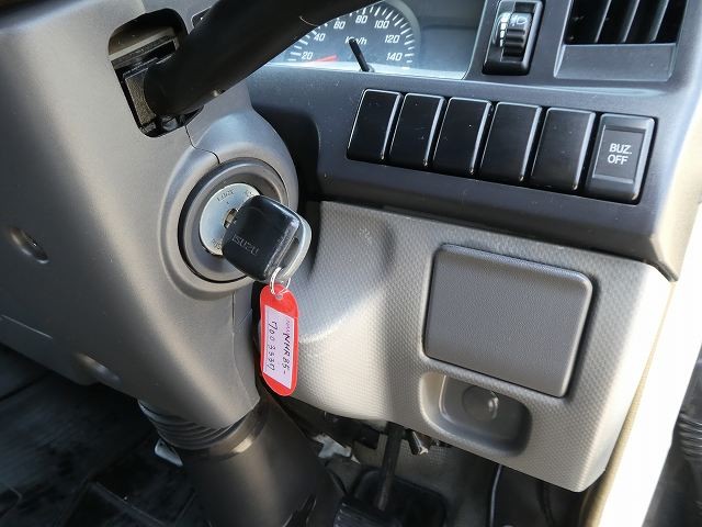 中古トラック いすゞアルミバン #19