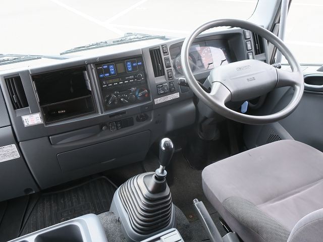 中古トラック いすゞ冷凍バン #14