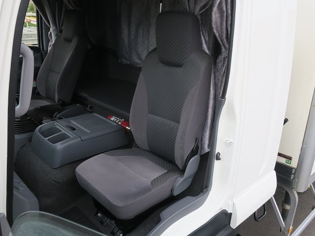 中古トラック いすゞ冷凍バン #21