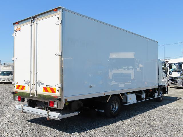 中古トラック 日野冷凍バン ＃3