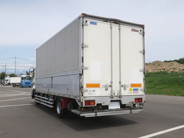 中古トラック いすゞアルミウィング #4