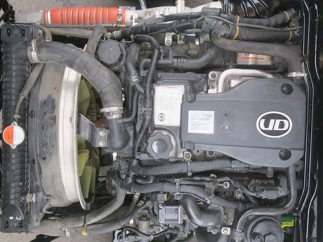 中古トラック UDトラックス冷凍バン #12