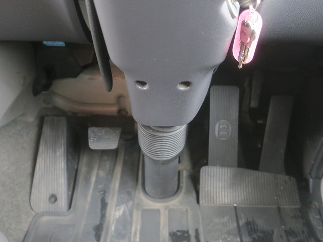 中古トラック UDトラックス冷凍バン #22